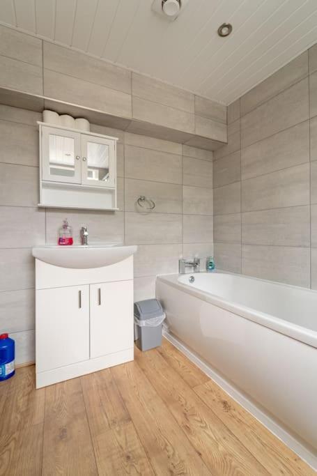 The Blue House Holiday Home Egremont  외부 사진